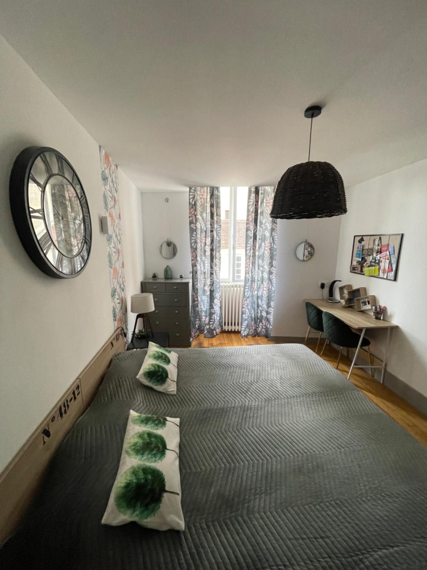 Appartement Moderne Centre Ville, 5 Personnes, 65 M2 Semur-en-Auxois Exteriör bild