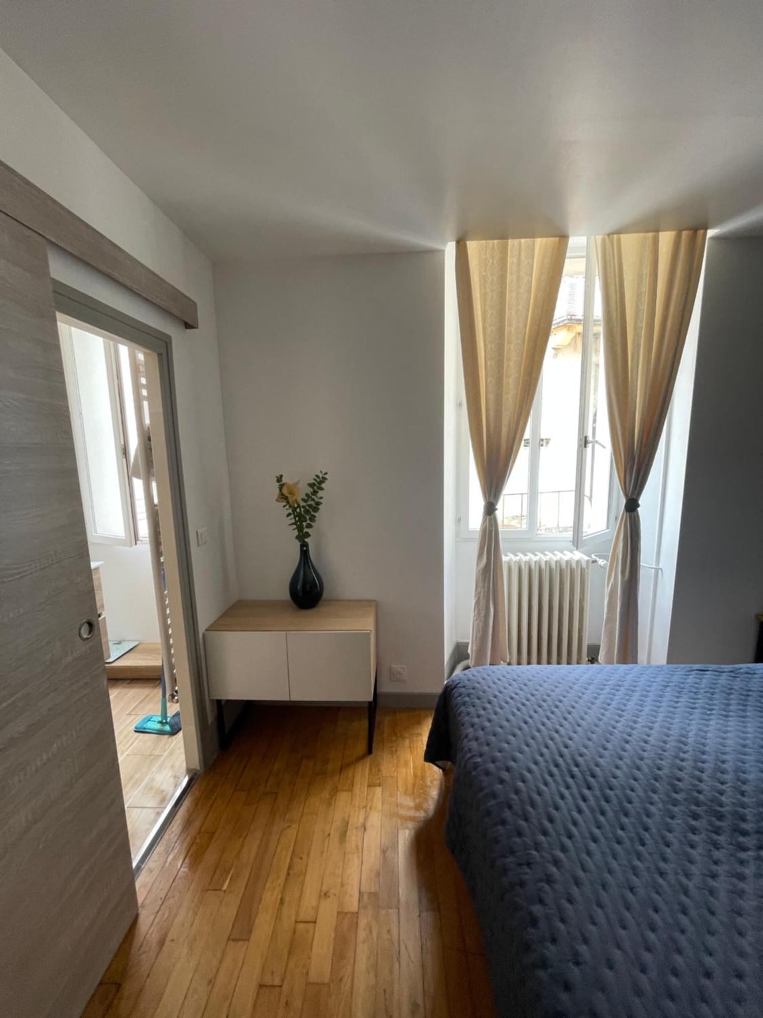 Appartement Moderne Centre Ville, 5 Personnes, 65 M2 Semur-en-Auxois Exteriör bild