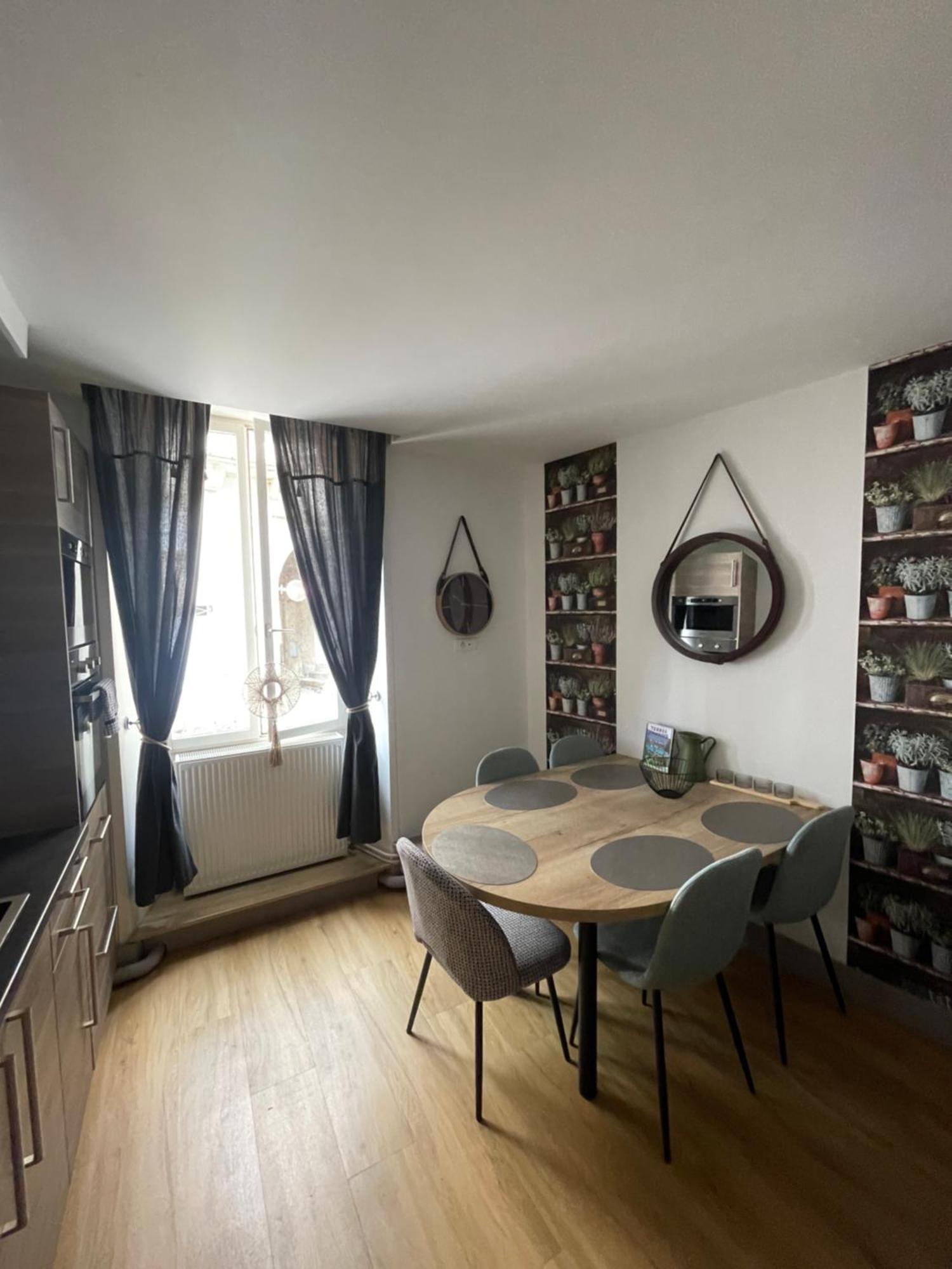 Appartement Moderne Centre Ville, 5 Personnes, 65 M2 Semur-en-Auxois Exteriör bild