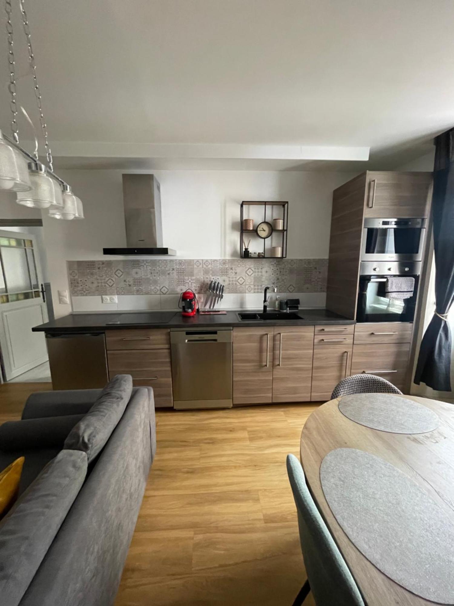Appartement Moderne Centre Ville, 5 Personnes, 65 M2 Semur-en-Auxois Exteriör bild