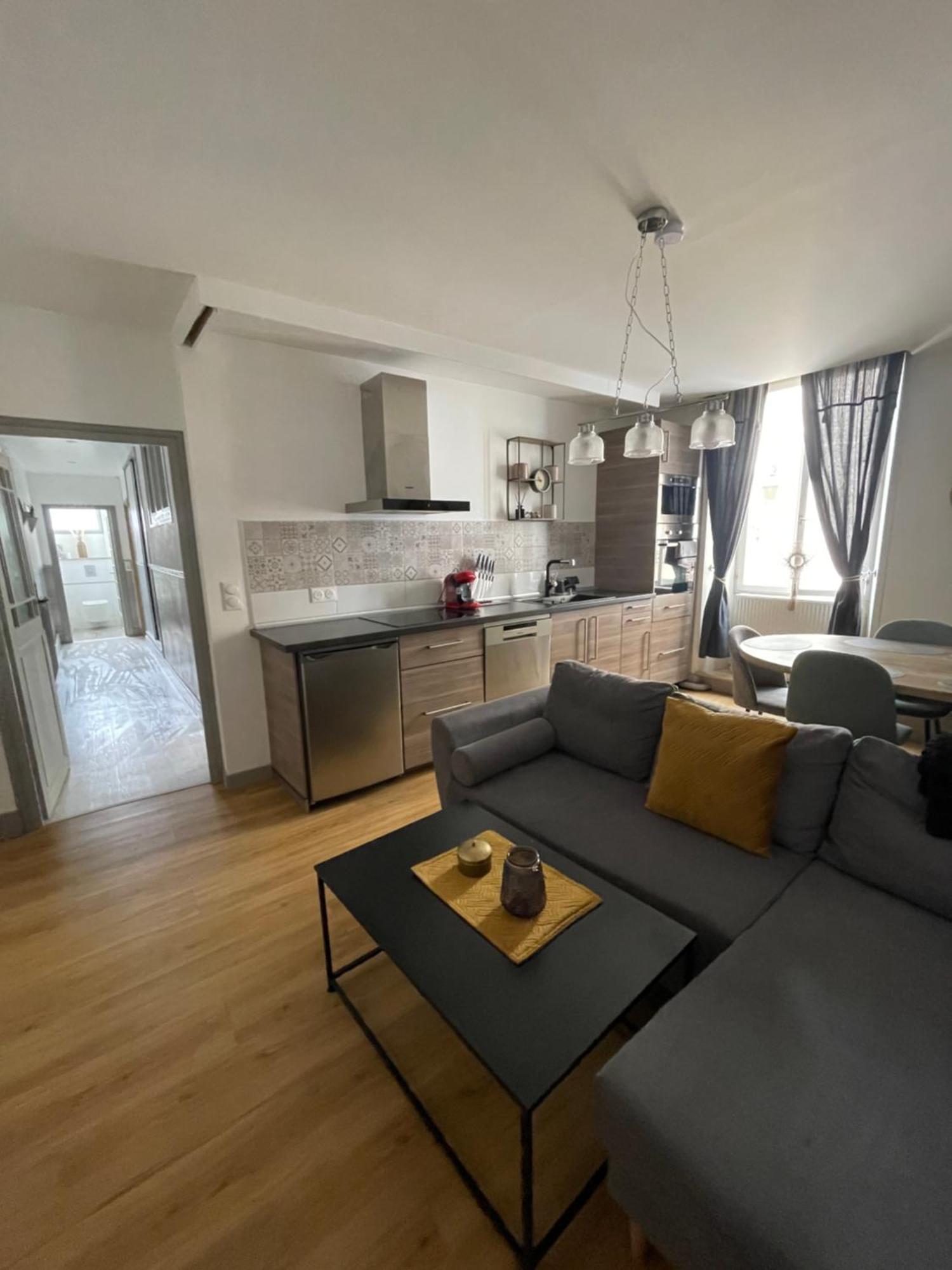 Appartement Moderne Centre Ville, 5 Personnes, 65 M2 Semur-en-Auxois Exteriör bild