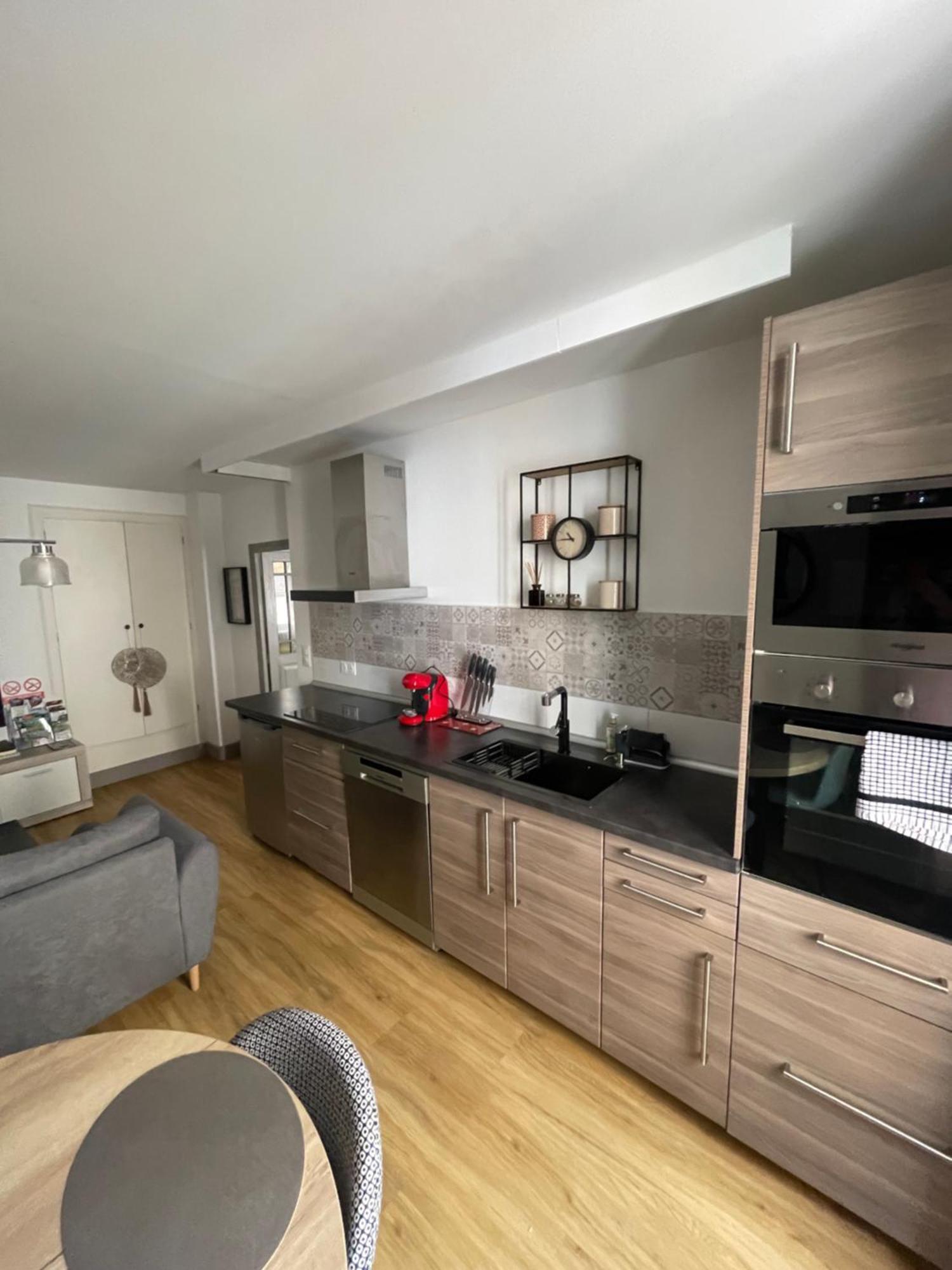 Appartement Moderne Centre Ville, 5 Personnes, 65 M2 Semur-en-Auxois Exteriör bild